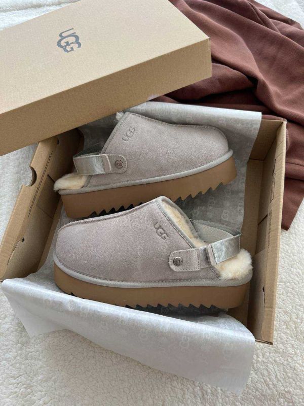 UGG Lanah Clog Black Platform Brown Grey