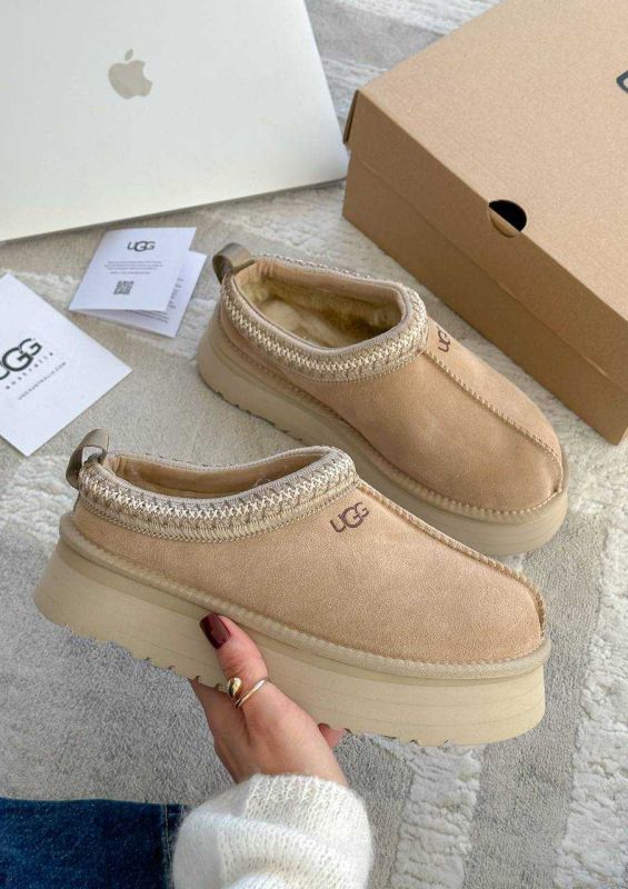 UGG Tasman Platform Beige