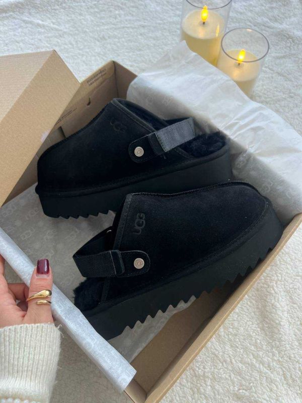 UGG Lanah Clog Black Platform
