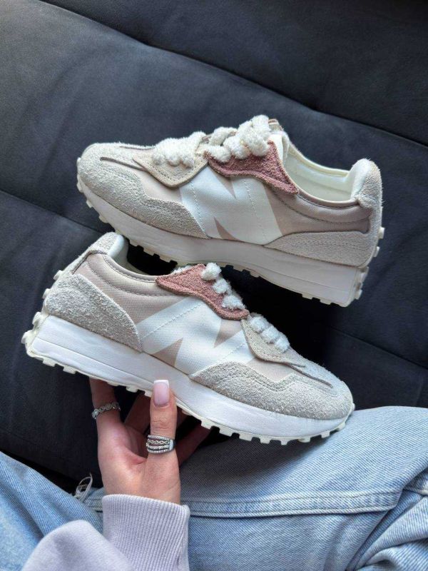 New Balance 327 Beige/Brown